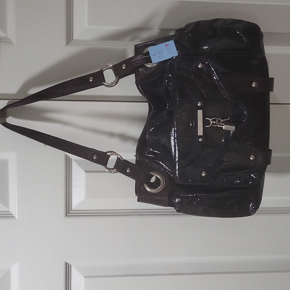 Cato lock and key shoulder bag